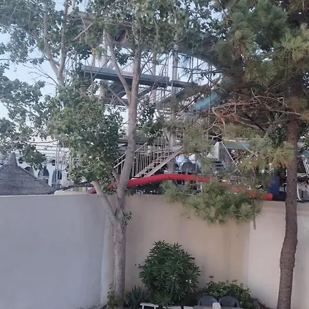 2 Pièces 30 M2 à Louer * Le Barcarès