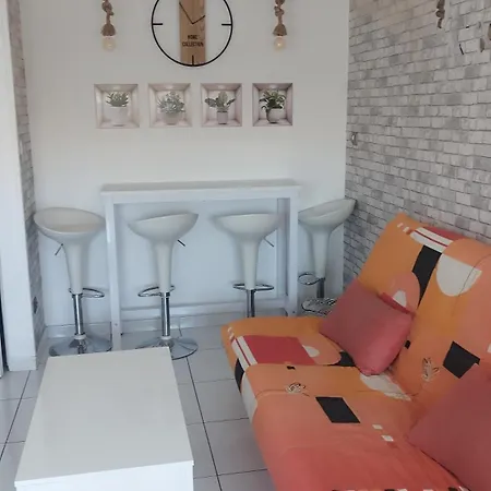 Agreable 2 Pieces 30 M2 A Louer Apartman *